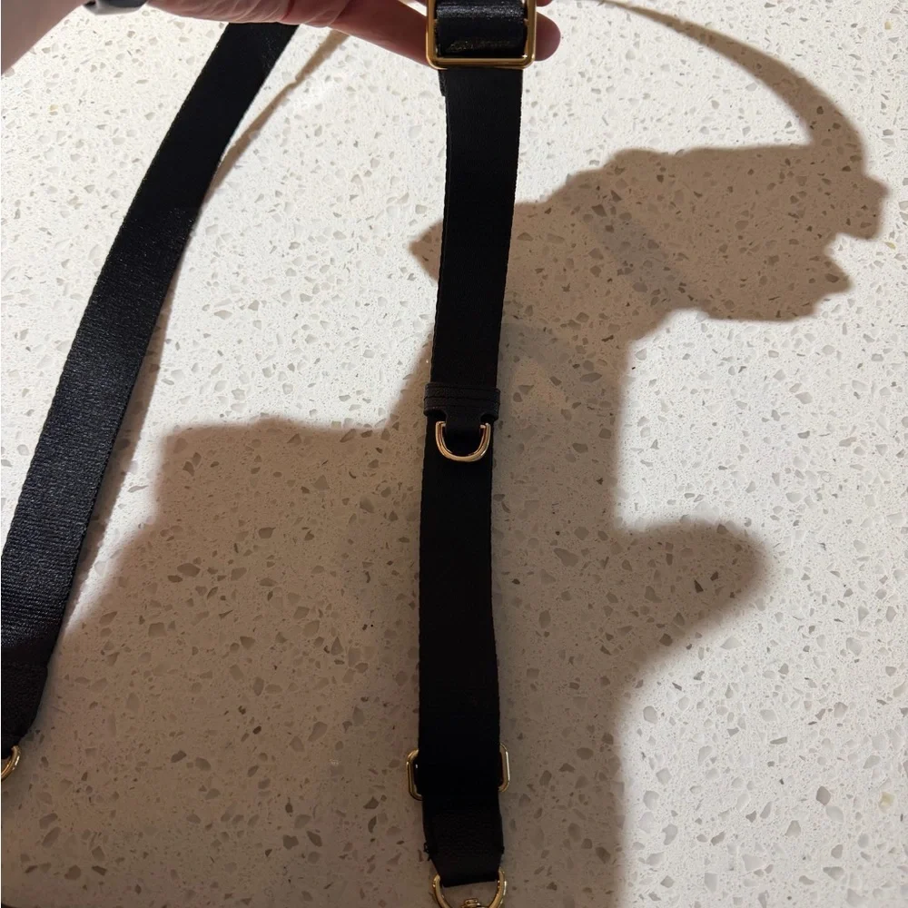 Tumi VOYAGEUR Teghan Crossbody - Picture 6 of 10